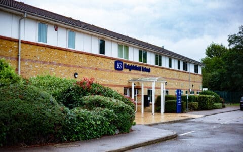 We look forward to welcoming our current students back, along with our new pupils to Knightsfield School!